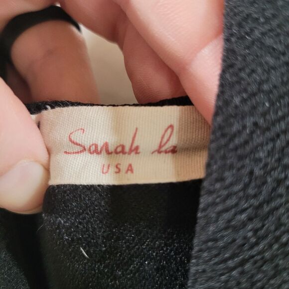 Sarah la Size Medium Black Deep V Cold Shoulder Chic Long Sleeve Dress - Picture 5 of 9